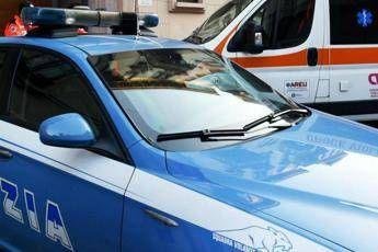 Genova, 14enne accoltellato su un bus: è grave