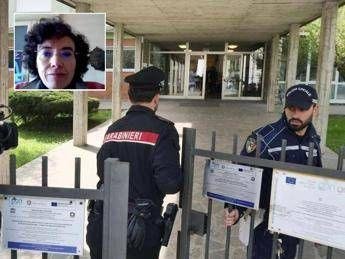 Prof accoltellata da 13enne, la visita in ospedale del ministro Valditara