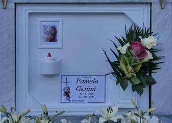 Corpo di Pamela Genini profanato e decapitato, la mamma: “Non posso andare avanti senza seppellirla”