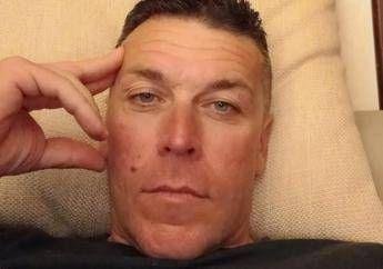 Massa, “Giacomo Bongiorni colpito anche mentre era a terra”: la ricostruzione del pestaggio