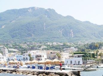 Ischia, doppio guasto elettrico: 2.500 utenze senza energia