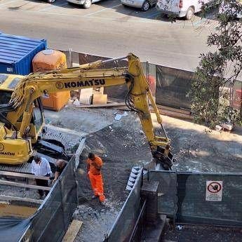 Residenti Borgo Pio contro il parcheggio di piazza Capponi: “Giubileo finito, non è più opera indifferibile, ma scavi vanno avanti’